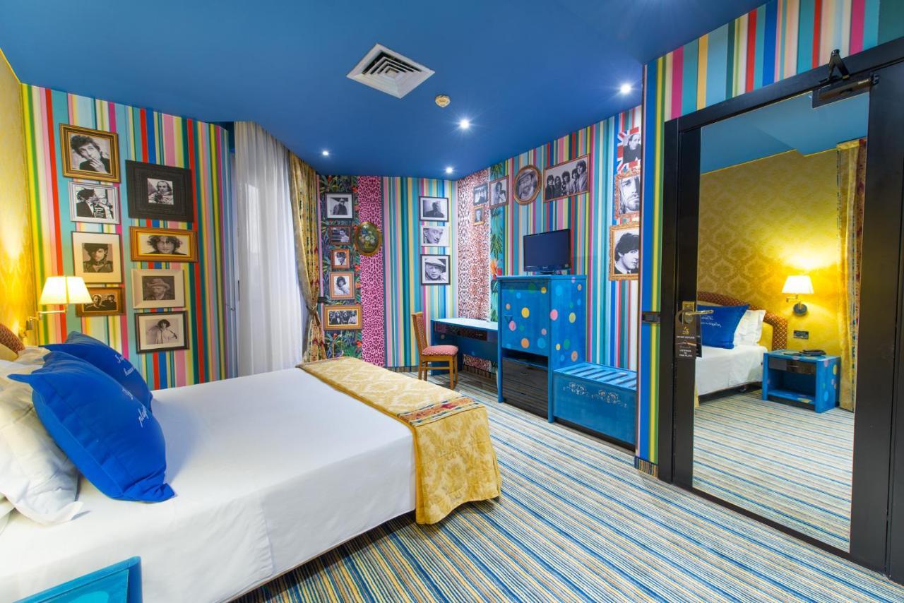 Art Deluxe Room,1169562535:JPEG